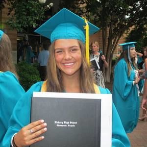 Meet your Posher, Kayla